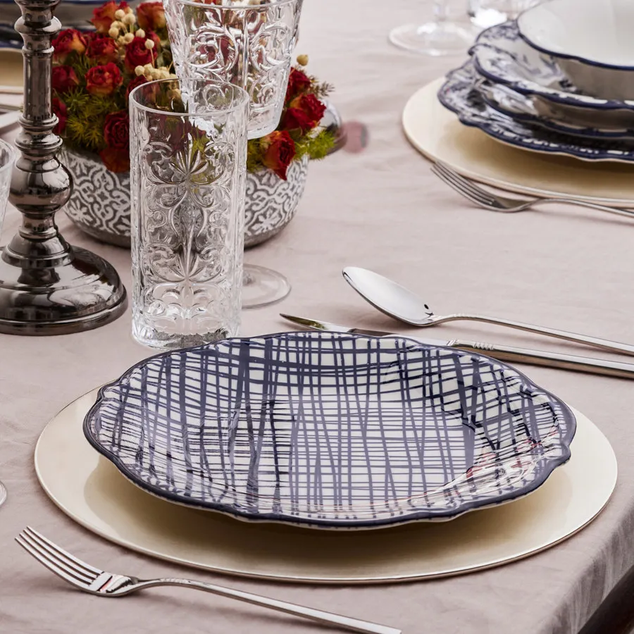 Blue white hotsell dinner set