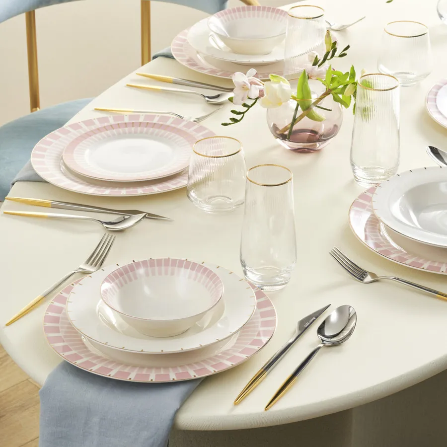 Porcelain dinner deals plates