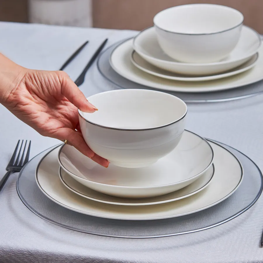 24 piece shop dinnerware set