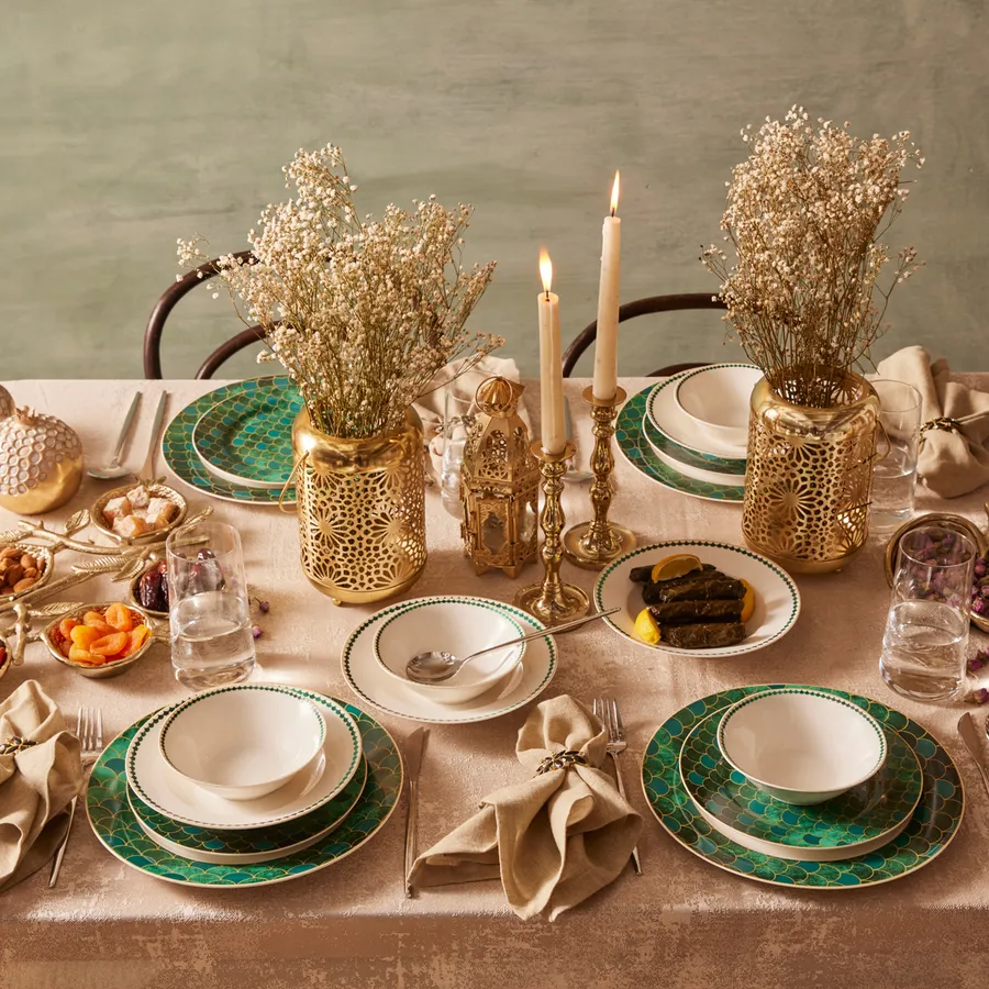 Green shop dinner set